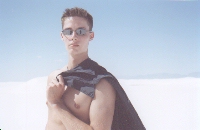 milen in shades
